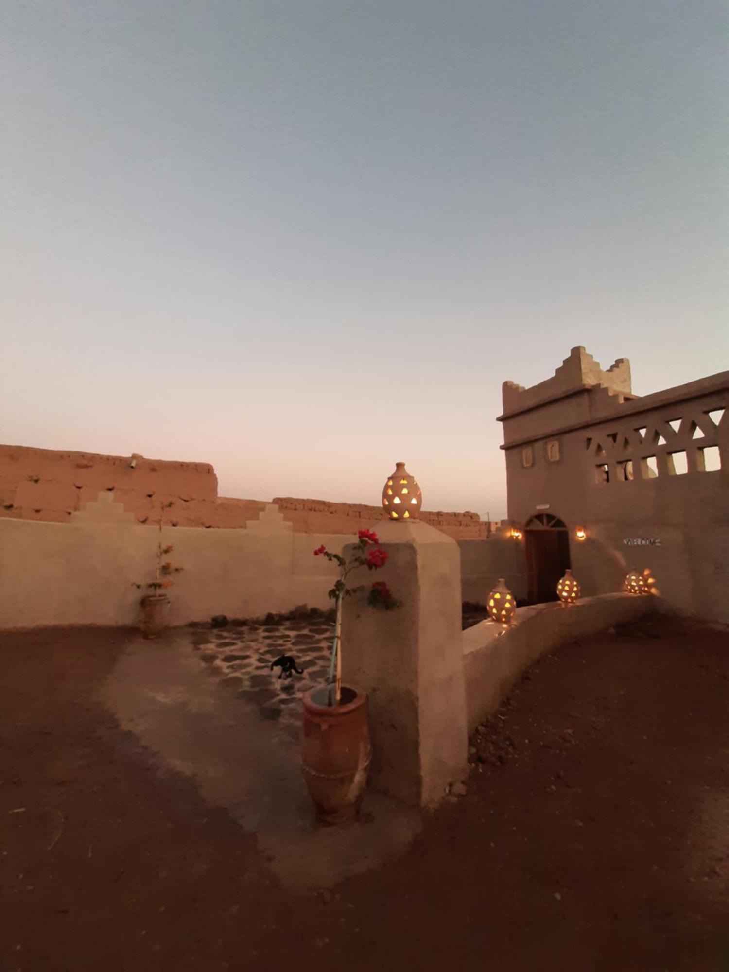 Auberge Kasbah Dar Sahara Tours Mhamid Kültér fotó